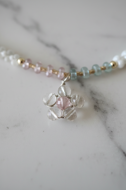 Bloom Halskette mit Blüten Anhänger