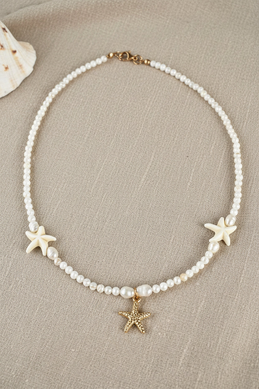 Perlen-Halskette “Ocean Star” – Boho Muschel Choker mit Seestern-Charm, Süßwasserperlen & Naturmaterialien | Ibiza Beach Style